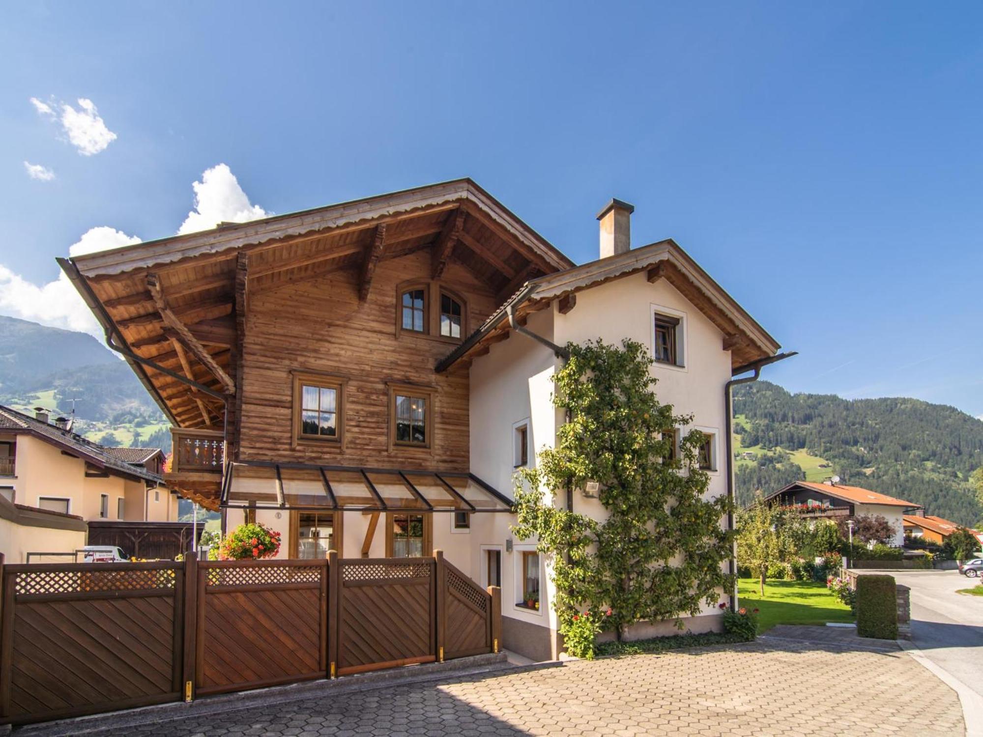 Haus Stock Lägenhet Zell am Ziller Exteriör bild